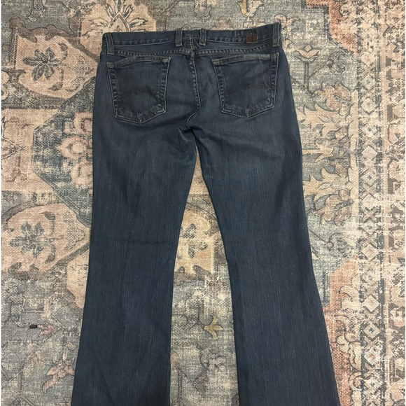 Lucky Brand button flu boot cut jeans size 8 inseam is 29” good condition - Picture 3 of 8